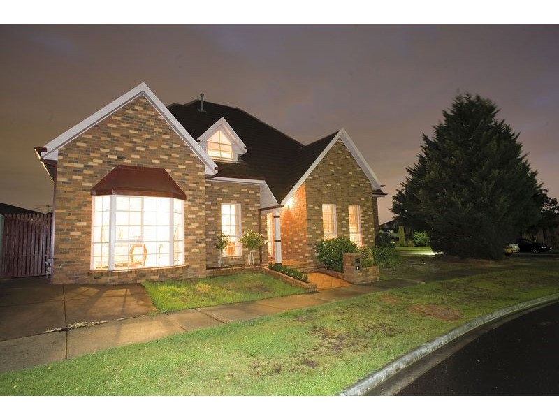 56 Burrowye Cres , Keilor VIC 3036