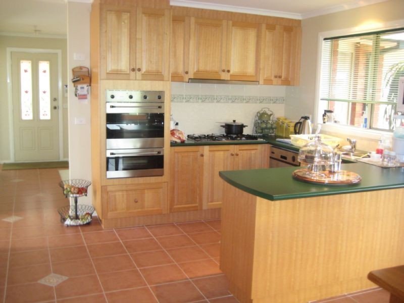 60 Wolviston Avenue, Hillside VIC 3037