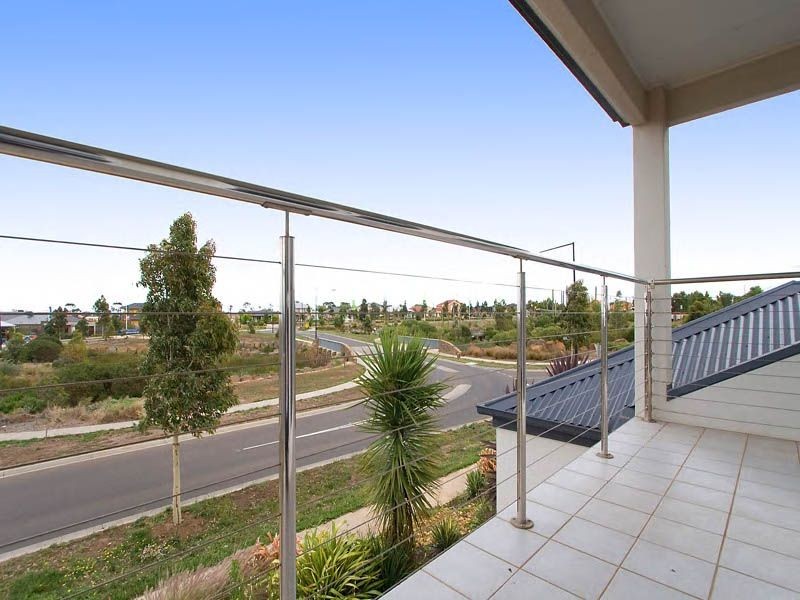 3 Parkes Way, Burnside VIC 3023