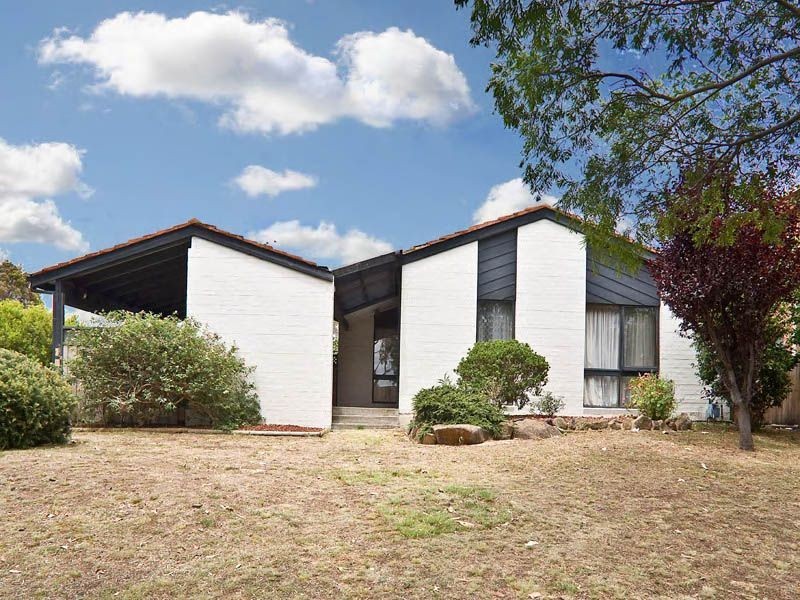 62 Rutherglen Way, Taylors Lakes VIC 3038