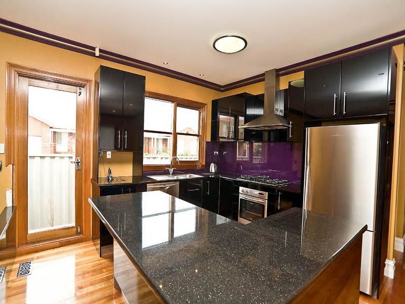 6 Lake Eyre Place, Caroline Springs VIC 3023