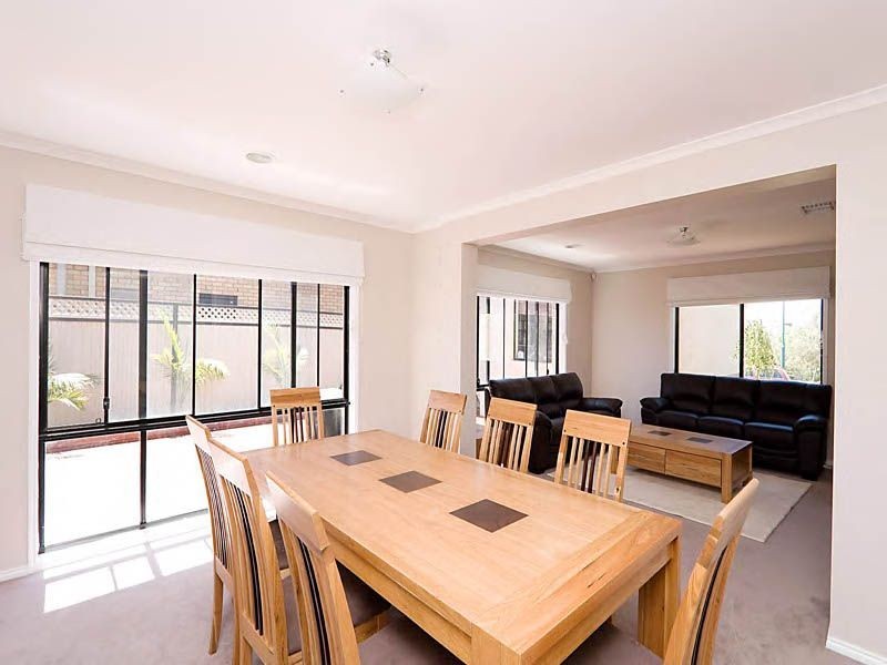 31 Watervale Boulevard, Taylors Hill VIC 3037