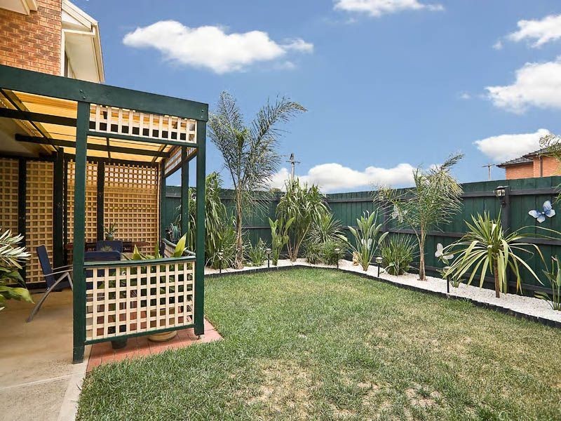 4/30 Nariel Road, Kings Park VIC 3021