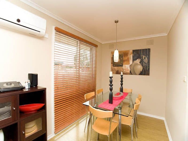 4 Aycliff Drive, Deer Park VIC 3023