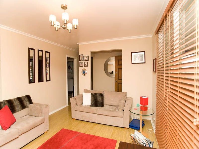 4 Aycliff Drive, Deer Park VIC 3023