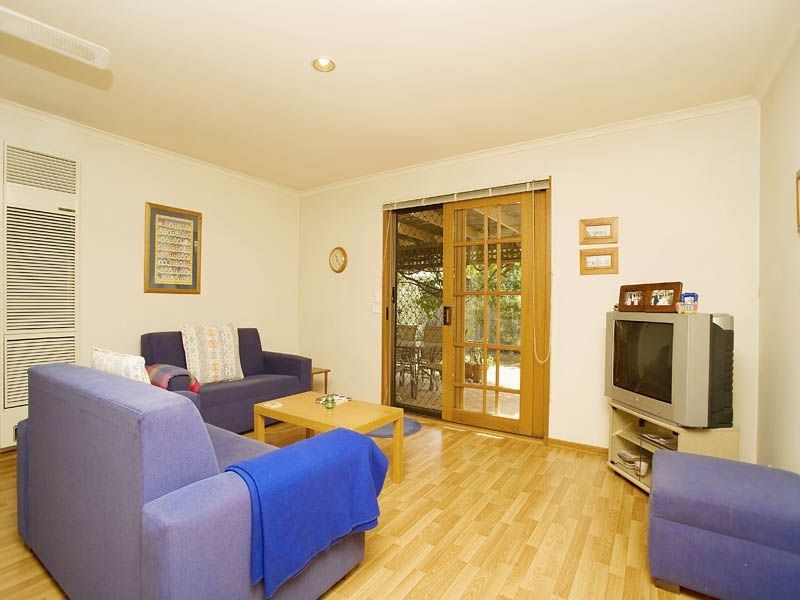 65 Prince Albert Crescent, Taylors Lakes VIC 3038