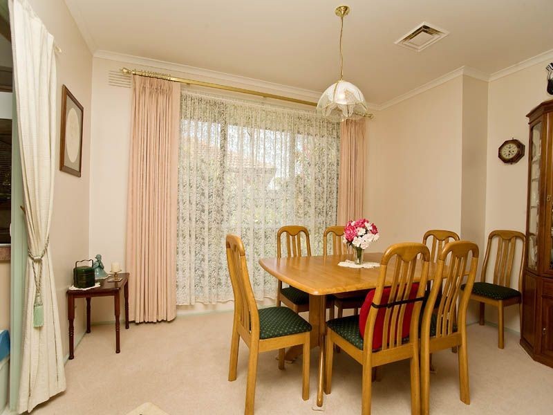 14 Angourie Crescent, Taylors Lakes VIC 3038