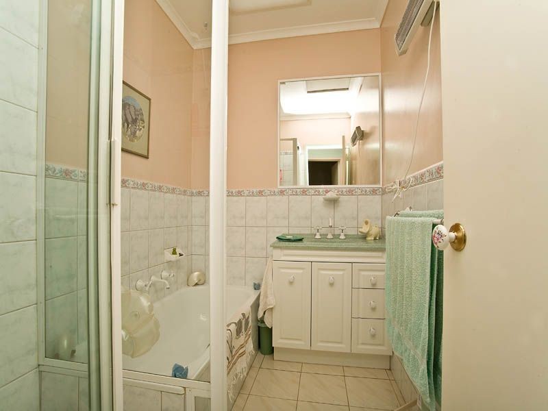 14 Angourie Crescent, Taylors Lakes VIC 3038