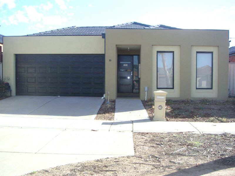 16 Minvi Terrace, Cairnlea VIC 3023