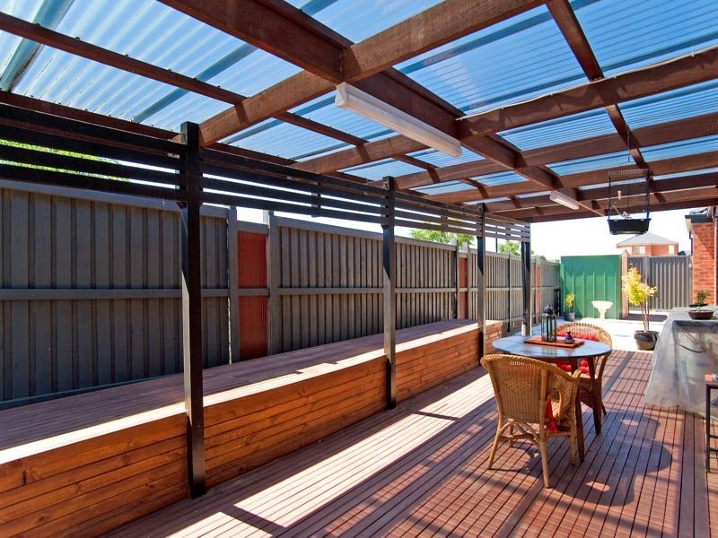 40 Klippel Way, Caroline Springs VIC 3023