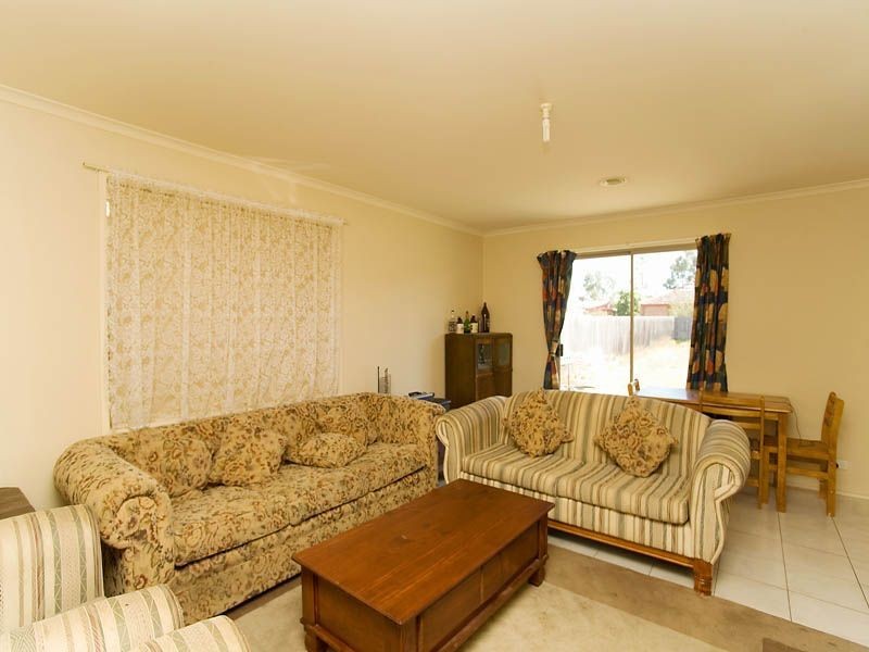 1+2/9 Gloucester Court, Sydenham VIC 3037