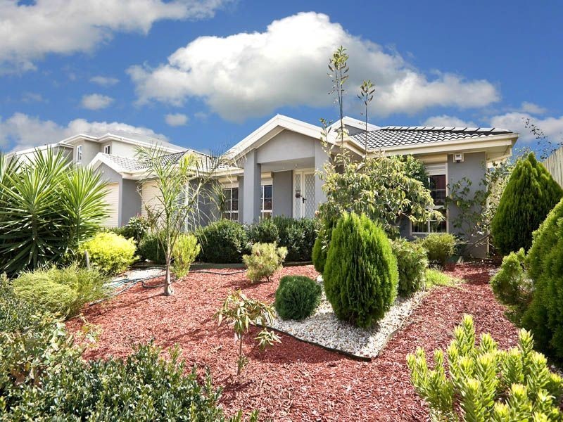 16 Roseleigh Boulevard, Sydenham VIC 3037