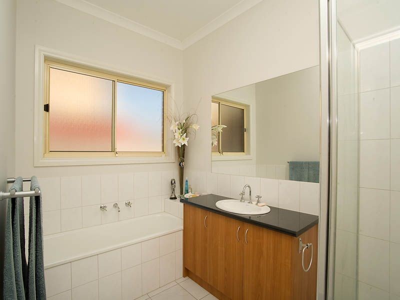 26 Menzies Drive, Burnside VIC 3023