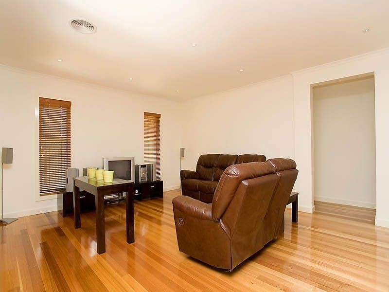 51 Melfin Drive, Hillside VIC 3037