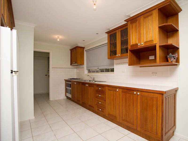 1/27 Delbridge Drive, Sydenham VIC 3037