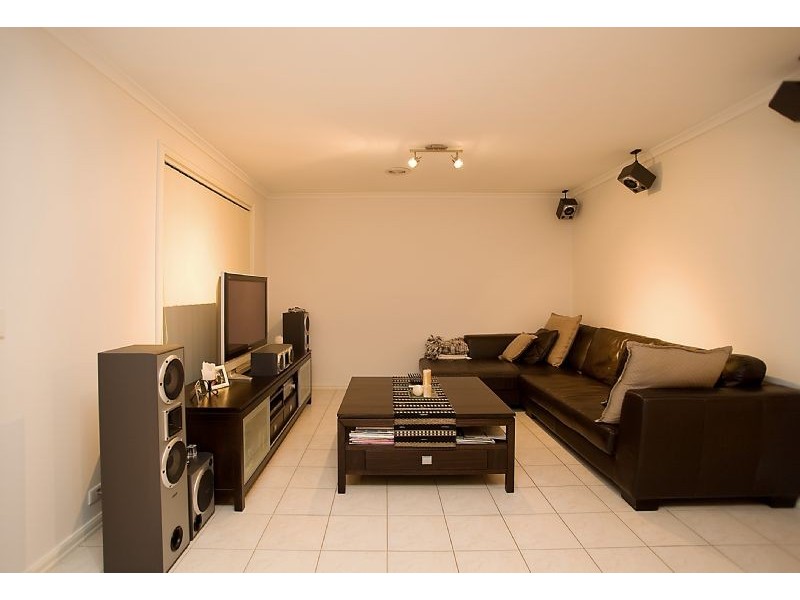 a/16 Contursi Drive, Sydenham VIC 3037