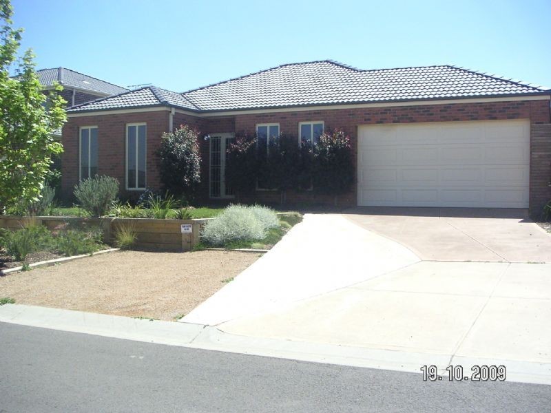 20 Cuthbert Drive, Hillside VIC 3037