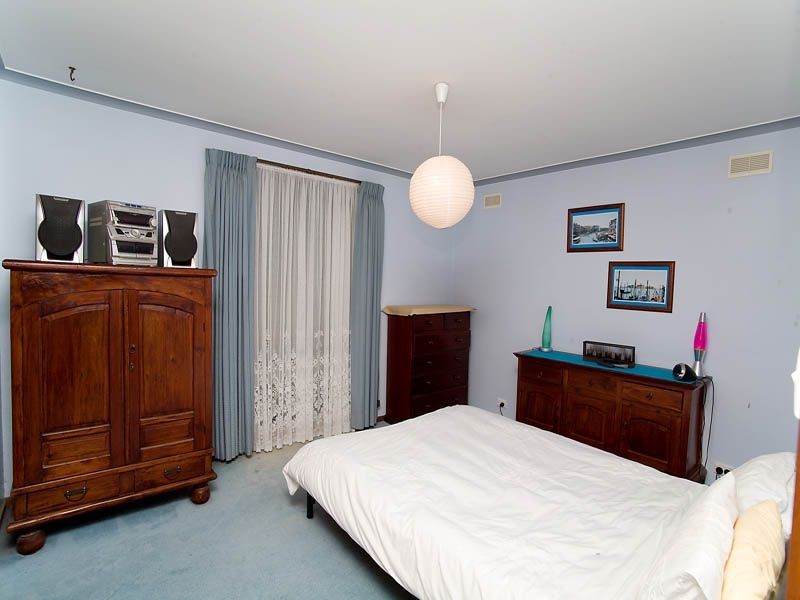 14 Willys Avenue, Keilor Downs VIC 3038