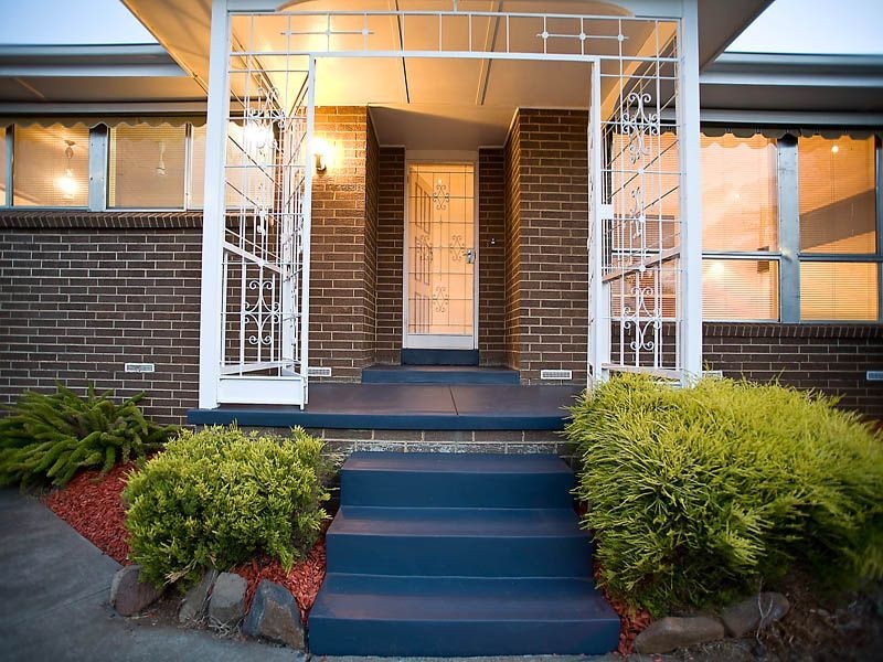 28 Hopkins Avenue, Keilor VIC 3036