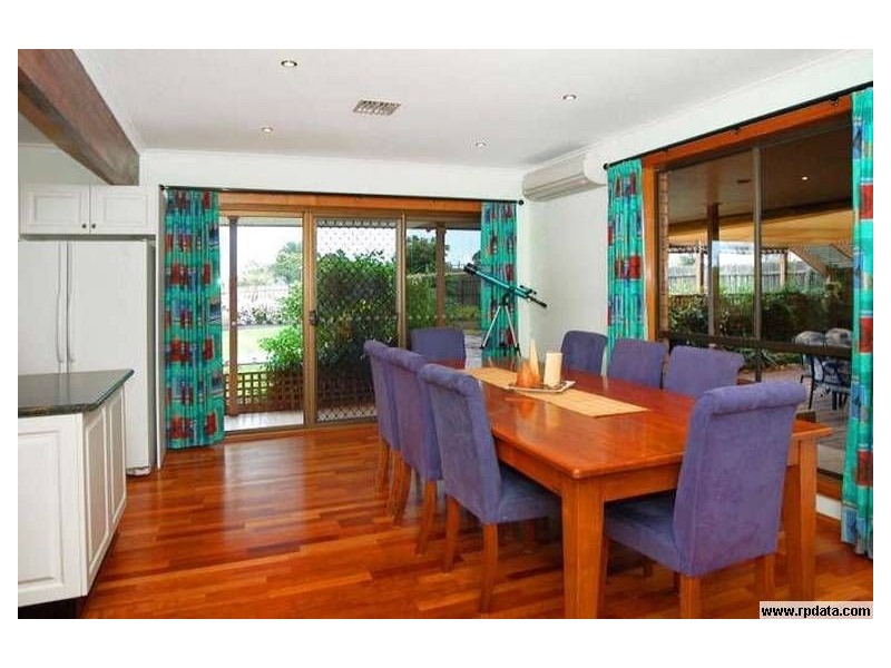 19 Burrowye Crescent, Taylors Lakes VIC 3038