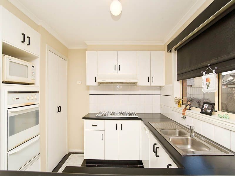 22 Longhurst Crescent, Hillside VIC 3037