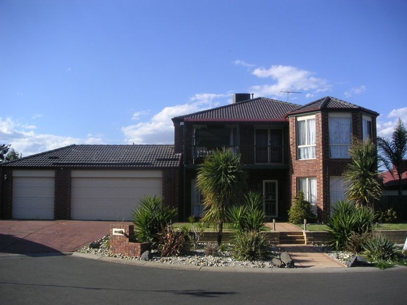 6 Parwan Court, Caroline Springs VIC 3023