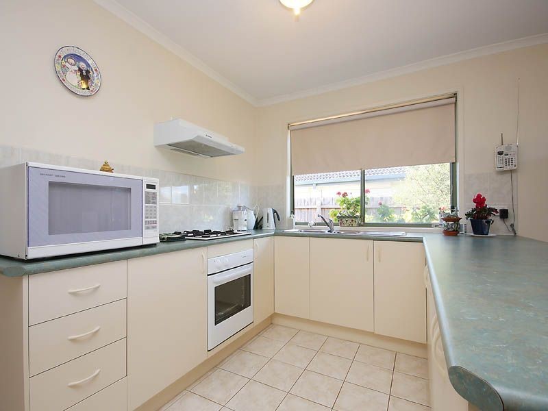30 Pimelea Way, Hillside VIC 3037