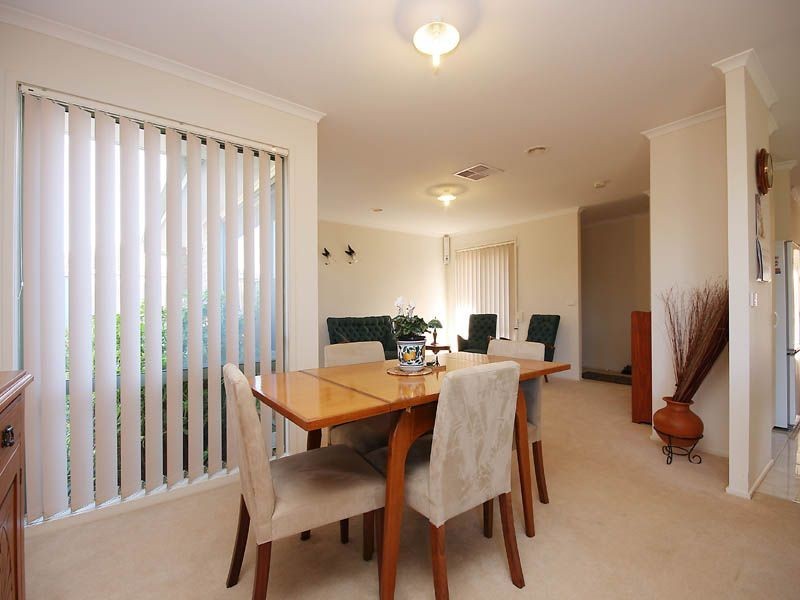 30 Pimelea Way, Hillside VIC 3037