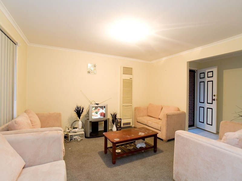 1 & 2/75 Delbridge Drive, Sydenham VIC 3037