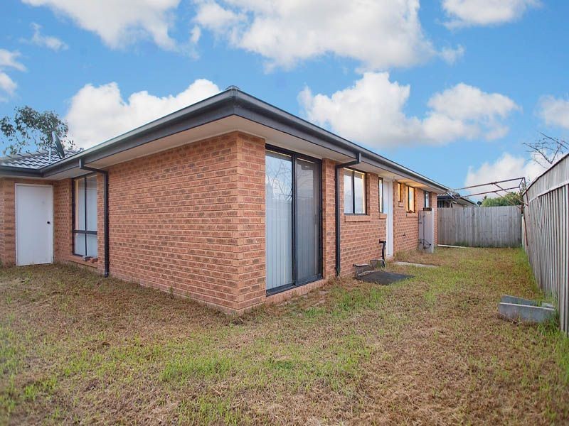 1 & 2/75 Delbridge Drive, Sydenham VIC 3037