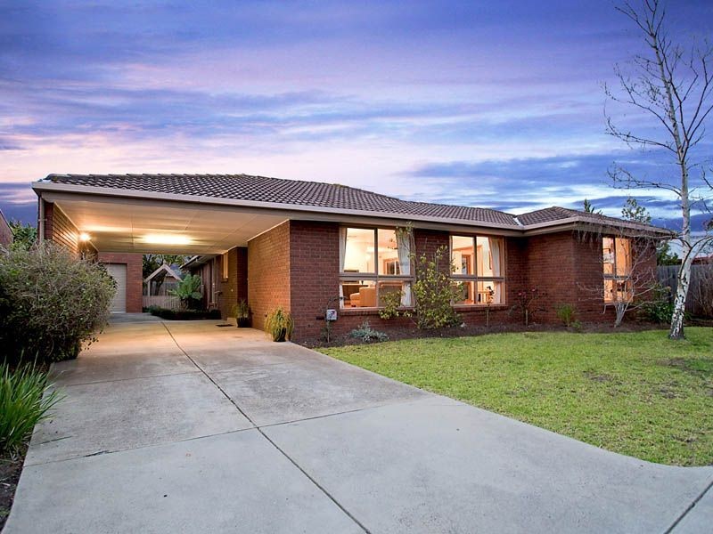 4 Rethel Close, Keilor Downs VIC 3038