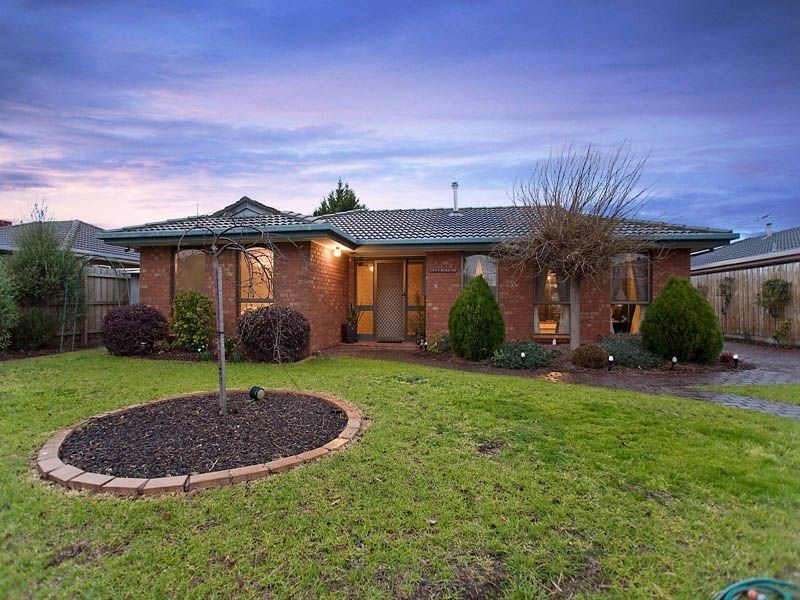 8  Allard Court, Keilor Downs VIC 3038