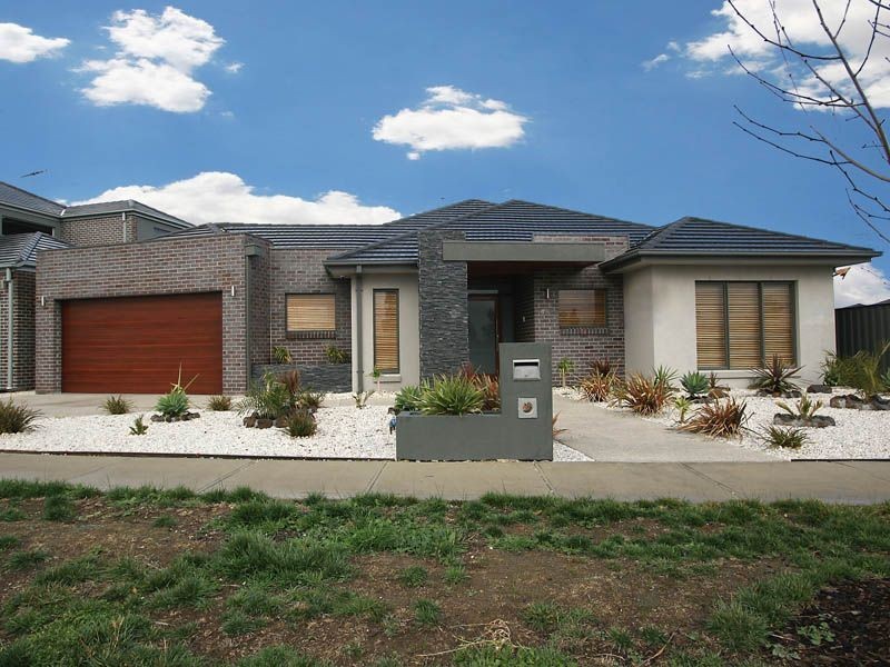 69 Banchory Avenue, Hillside VIC 3037