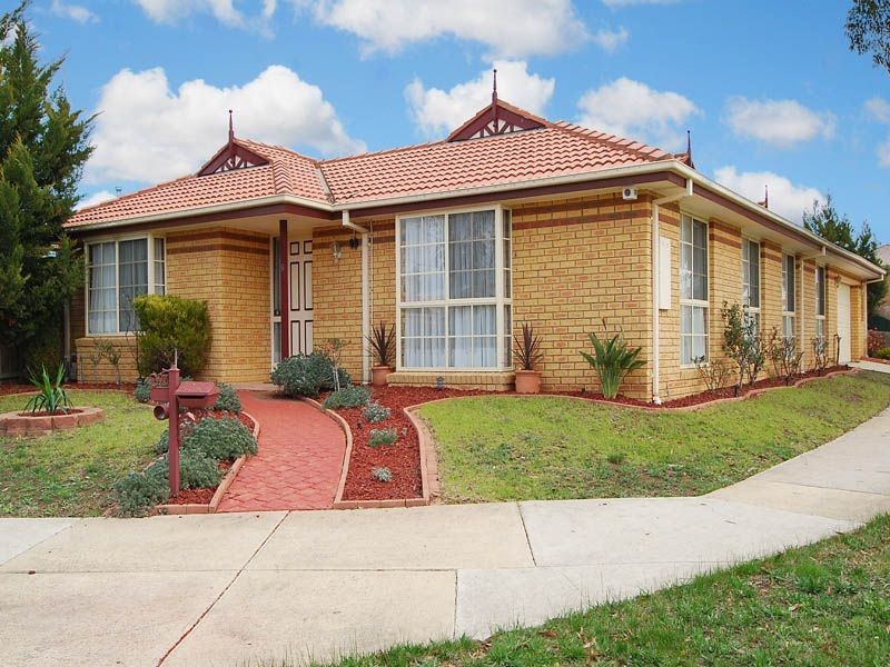 6  Penzance Place, Sydenham VIC 3037