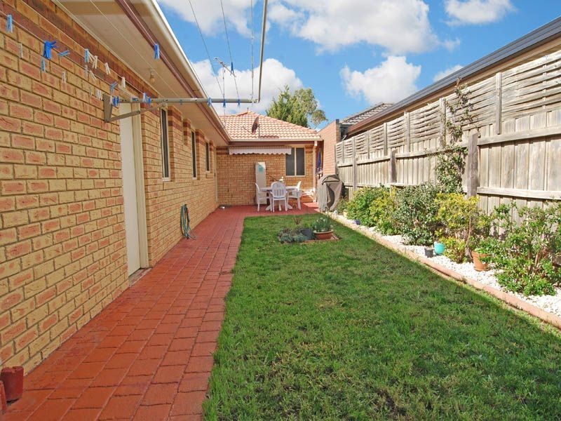6  Penzance Place, Sydenham VIC 3037