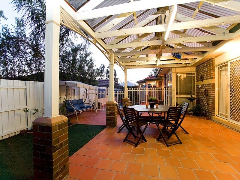 8  Holton Court, Hillside VIC 3037