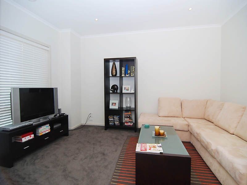 47 Amberlea Circuit, Taylors Hill VIC 3037