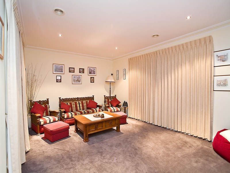 58 McCubbin Drive, Taylors Lakes VIC 3038