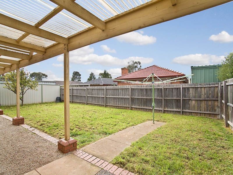 8 Morley Court, Keilor Downs VIC 3038
