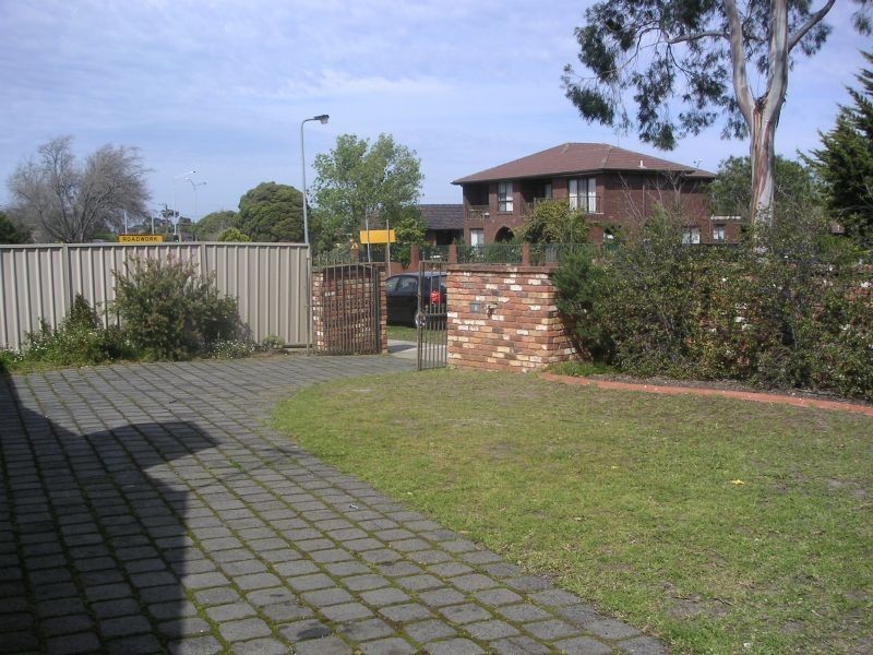 12 Carbine Way, Keilor Downs VIC 3038