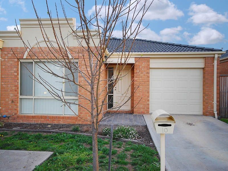 10 Tintern Loop, Hillside VIC 3037