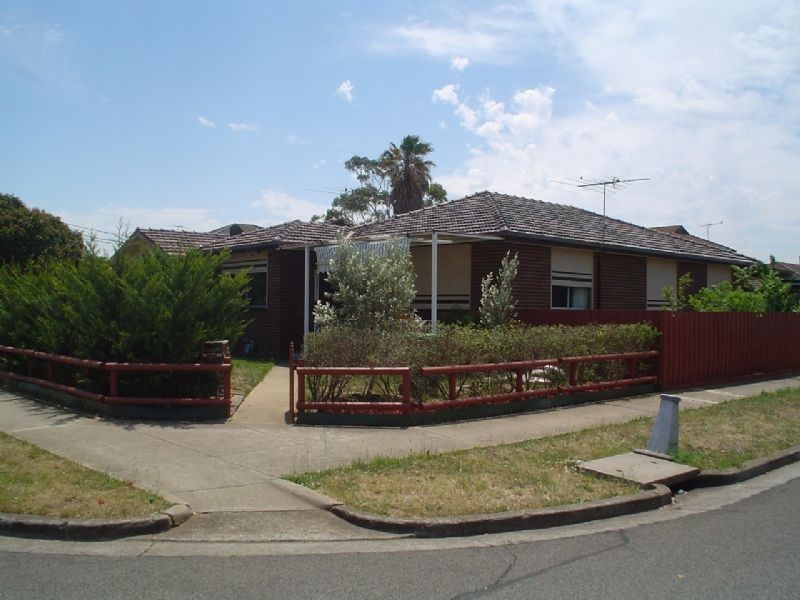 72 Railway Parade, Deer Park VIC 3023