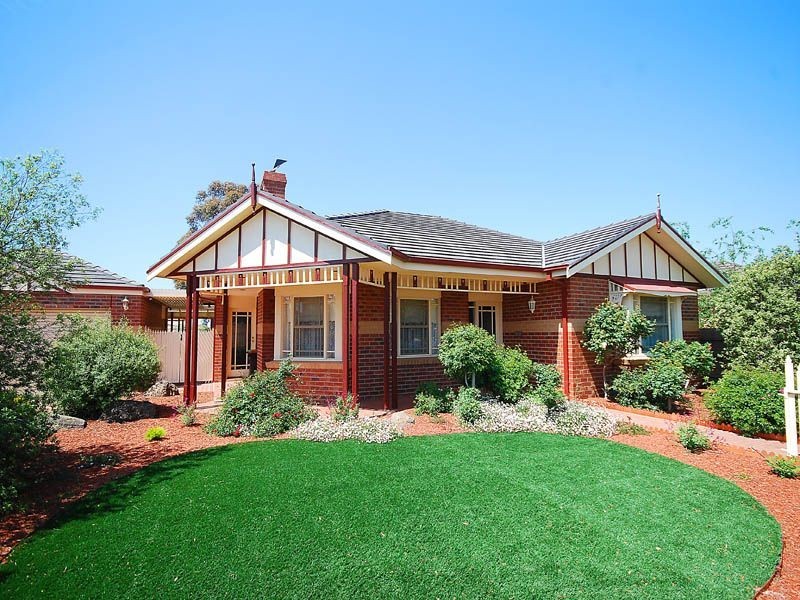 14 The Regency, Hillside VIC 3037