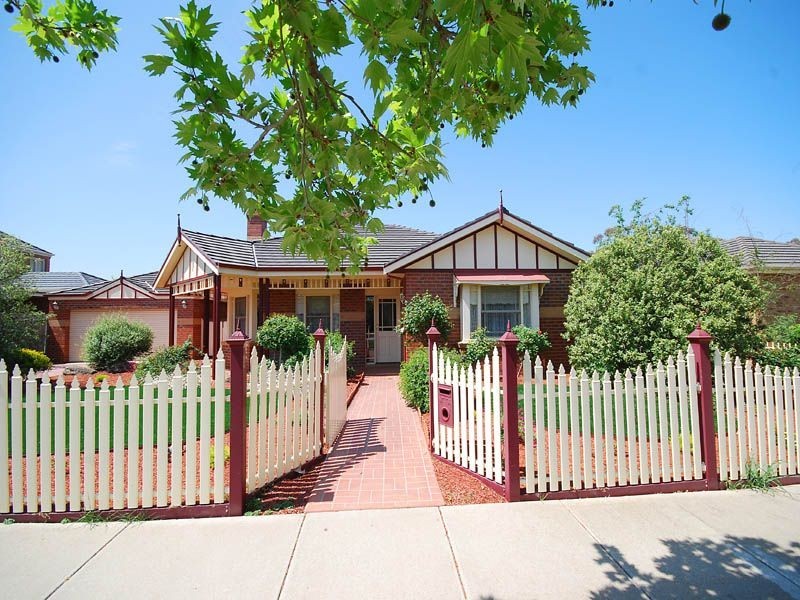 14 The Regency, Hillside VIC 3037