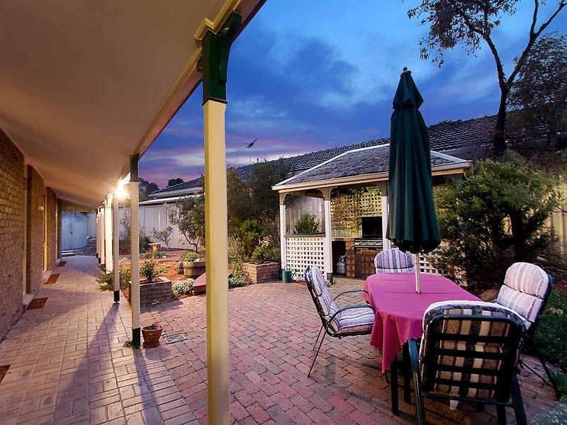 35 Odessa Avenue, Keilor Downs VIC 3038