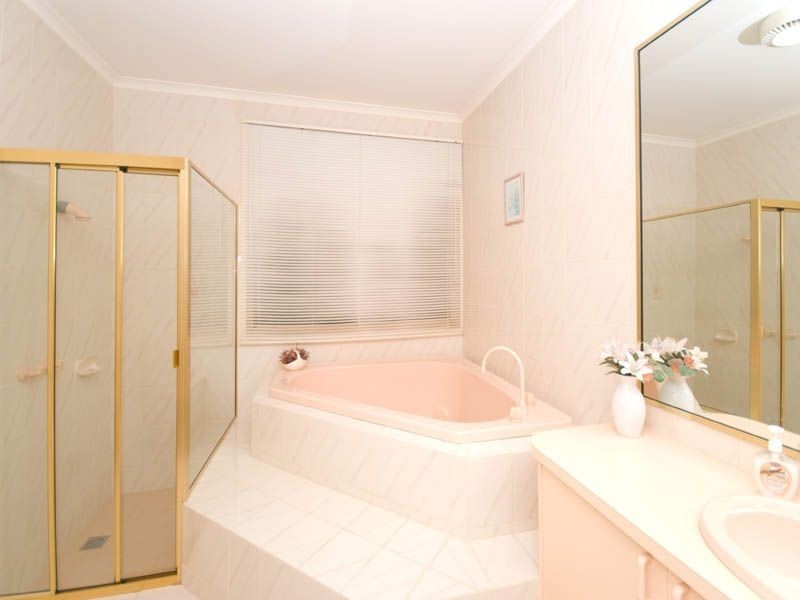 1 Etna Close, Keilor Lodge VIC 3038