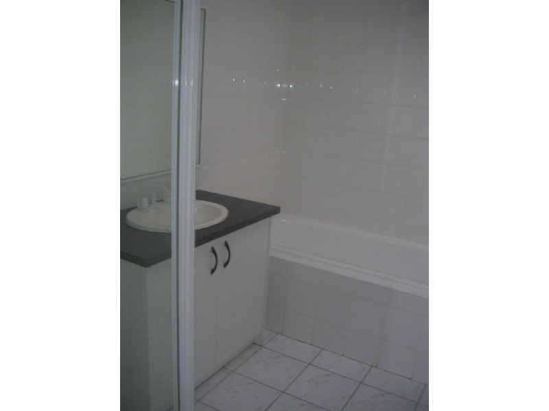 1/1a Barrell Court, Delahey VIC 3037