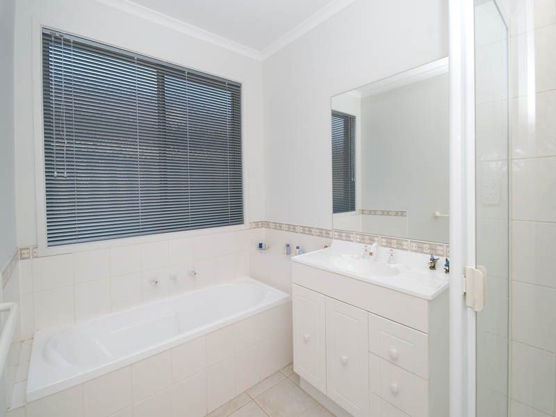 8  O’Haire Street, Hillside VIC 3037