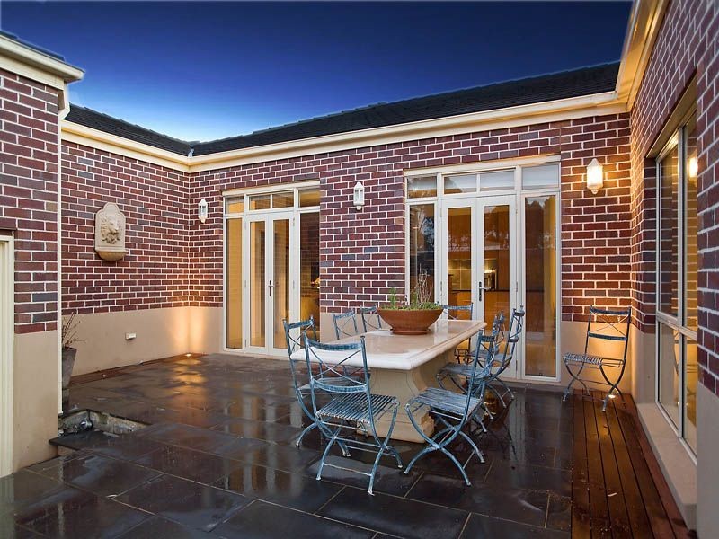 4 Raymond Court, Keilor VIC 3036
