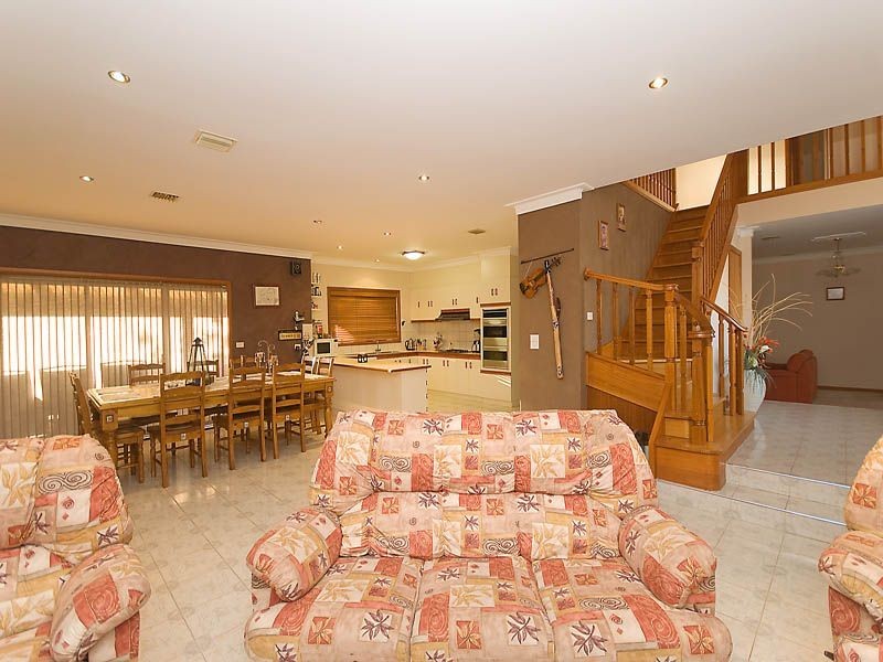 3 Denbigh Court, Keilor VIC 3036